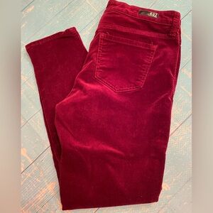 Kut from the Kloth Women's Burgundy Skinny Corduroy Pants or Jeans
